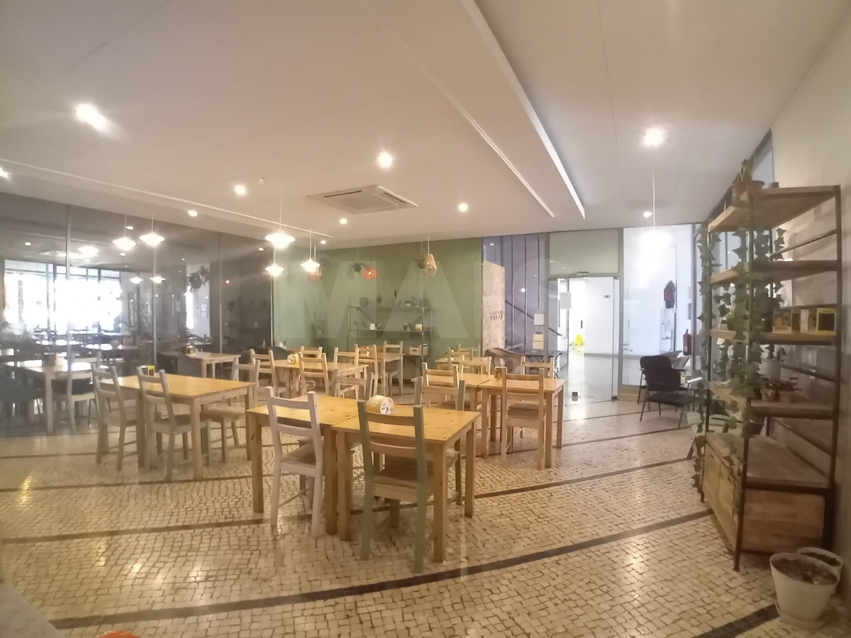 Restaurant/Snack-Bar Opportunity inside a club - Arroios